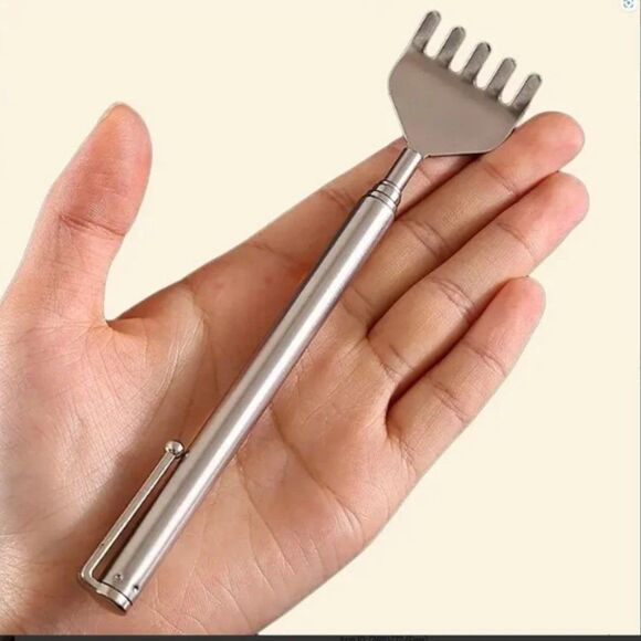 Adjustable Back Scratcher - Picture 3 of 3